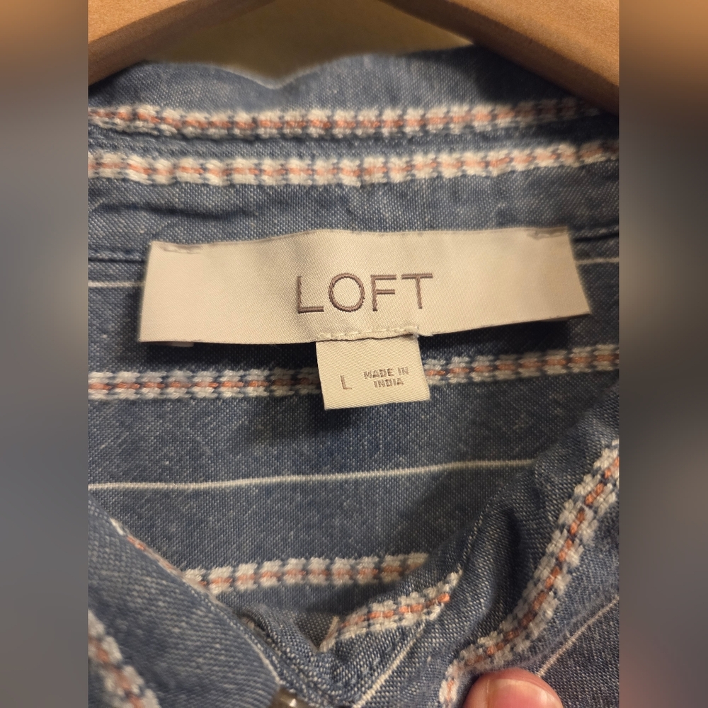 LOFT Oversized Blue Striped Button-Up Shirt Sz L - Picture 2 of 8